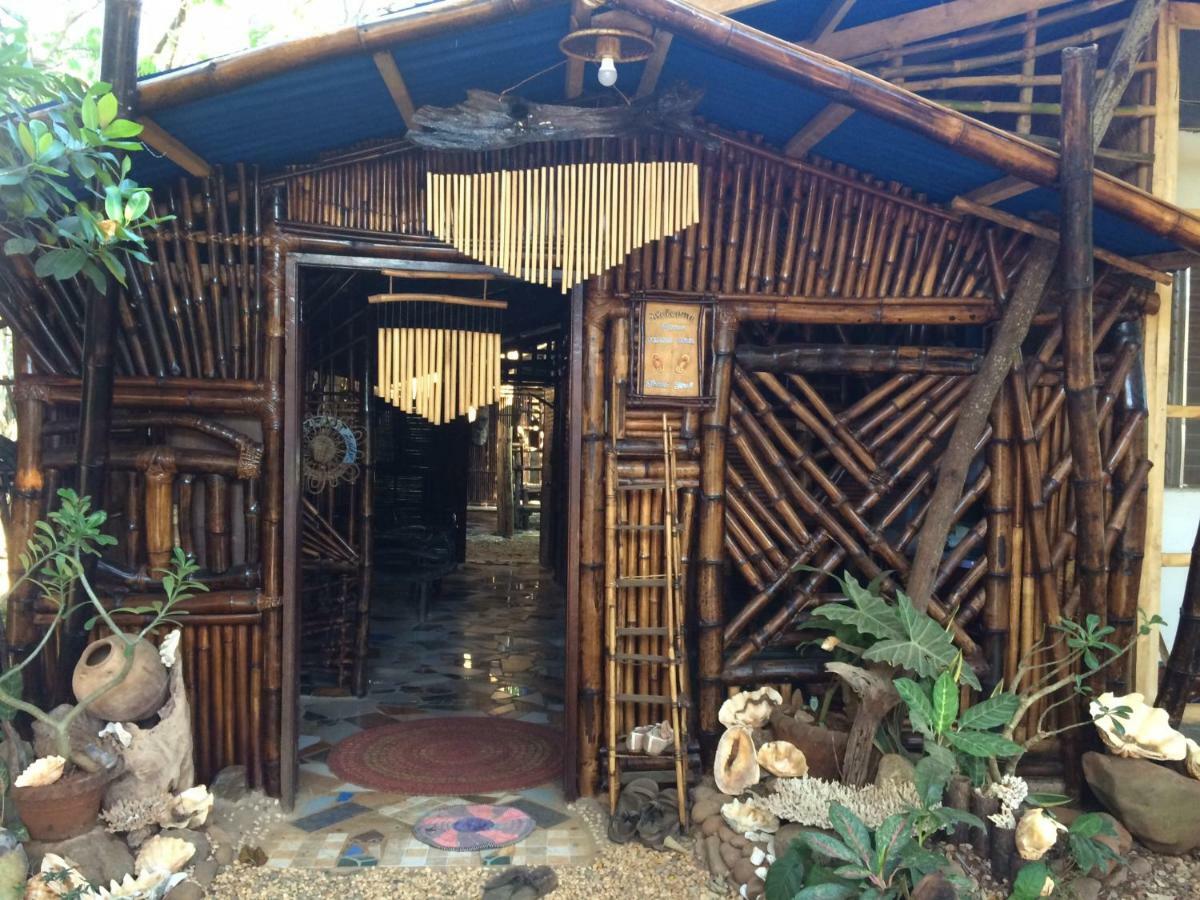 Bamboo Nest Hotell Puerto Princesa Eksteriør bilde